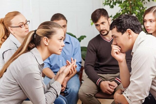 Why should you go to the Molfa Center for group therapy - фото 2